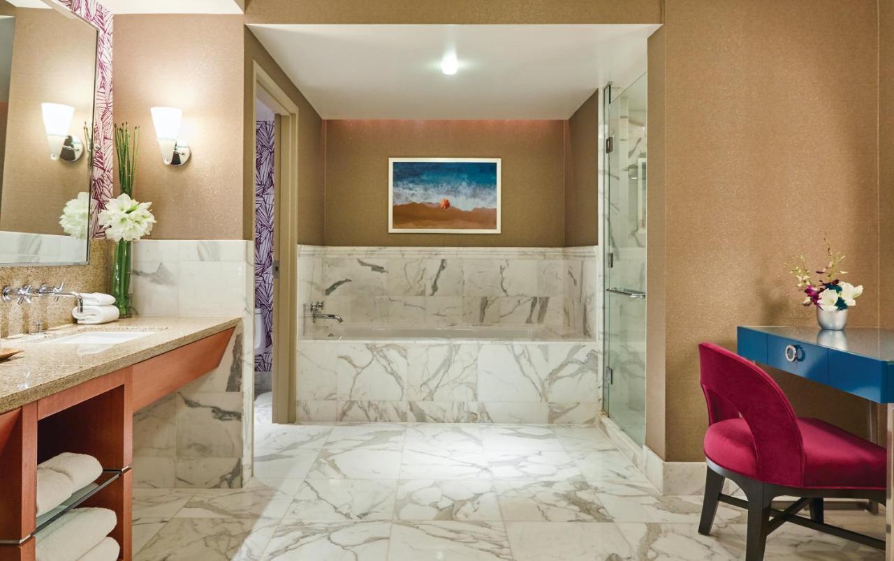 Borgata Casino & Resort 4*